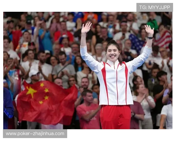 女子100米蝶泳决赛精彩上演冠军之争 中国选手奋勇拼搏勇夺金牌 女子100米蝶泳决赛精彩上演冠军之争 中国选手奋勇拼搏勇夺金牌